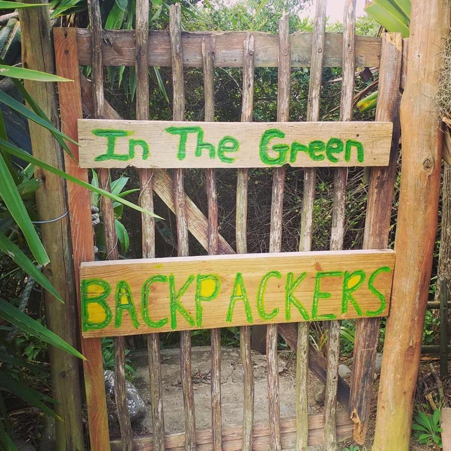 In The Green Backpackers Morgan Bay Zewnętrze zdjęcie